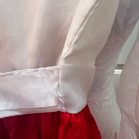 Martha’s Miniatures. “Valentine’s Day Dress” (peep those OG heart buttons😍) - Picture 6 of 9